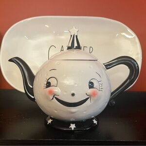 Johanna Parker Teapot